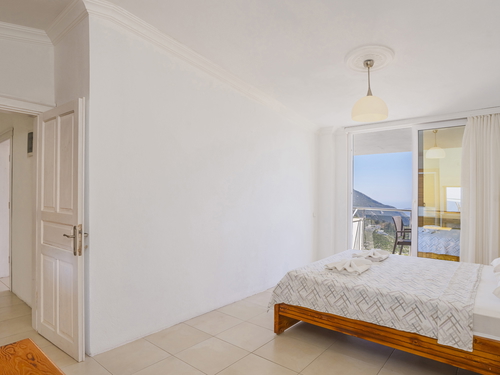  gece  -  Kasım
  | Kalkan Üzümlü'de Deniz Manzaralı 8 Kişilik Muhafazakar Villa